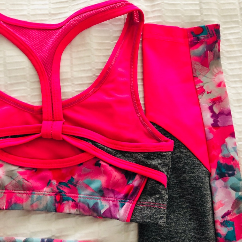 Justice girls yoga pant and sports bra.